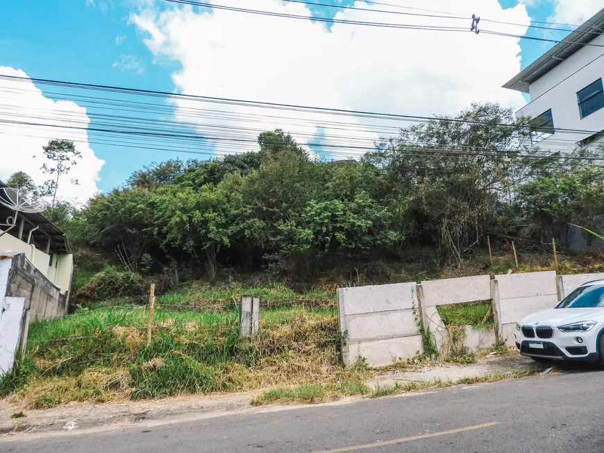 Foto 1 de Lote/Terreno à venda, 340m² em Santos Dumont, Juiz de Fora