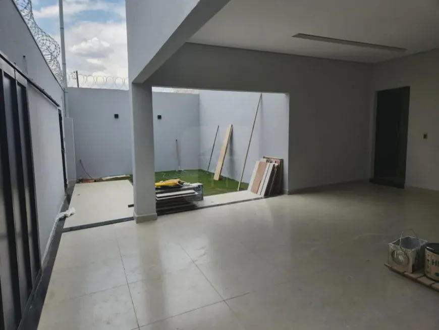 Foto 1 de Casa com 3 Quartos à venda, 250m² em Ouro Verde, Araguari