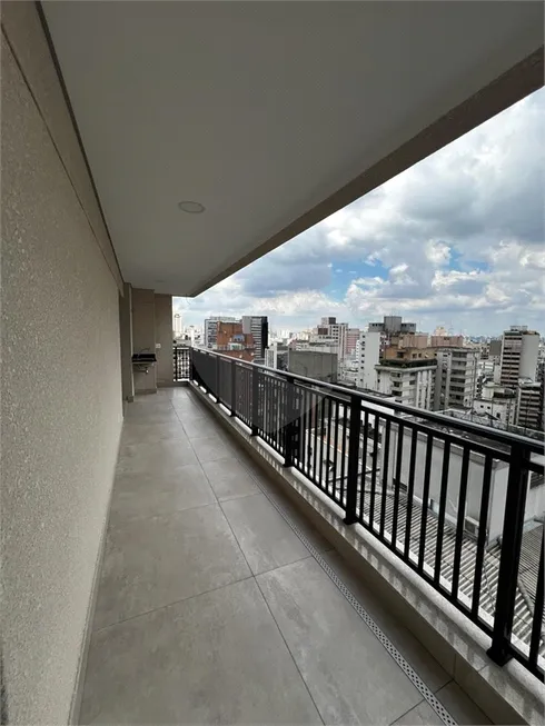 Foto 1 de Apartamento com 3 Quartos para venda ou aluguel, 226m² em Jardim Paulista, São Paulo