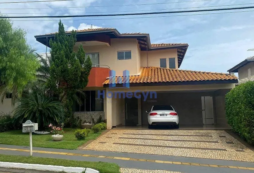 Foto 1 de Casa de Condomínio com 3 Quartos à venda, 250m² em Loteamento Portal do Sol I, Goiânia