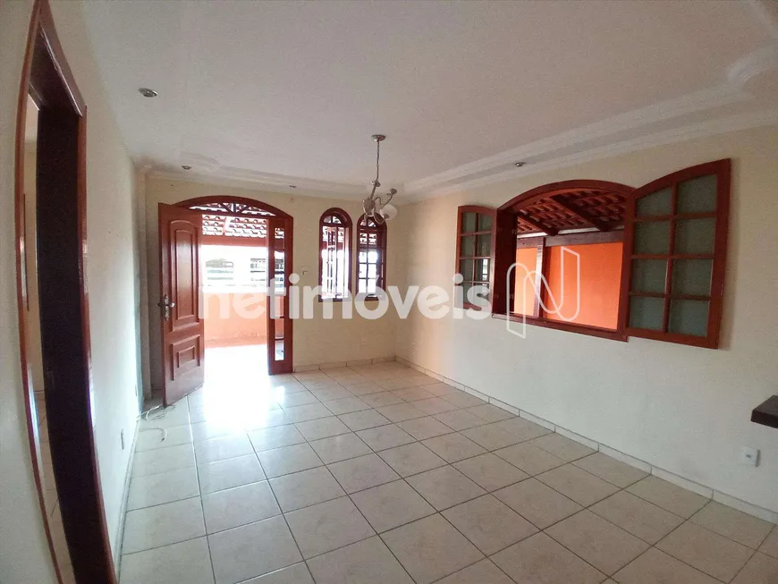 Foto 1 de Casa com 3 Quartos à venda, 360m² em Lindéia, Belo Horizonte