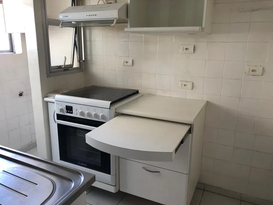 Foto 1 de Apartamento com 2 Quartos para alugar, 50m² em Aclimação, São Paulo