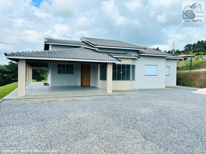 Foto 1 de Fazenda/Sítio com 3 Quartos à venda, 1000m² em Zona Rural, Pinhalzinho