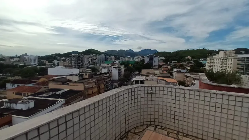 Foto 1 de Cobertura com 3 Quartos à venda, 96m² em  Vila Valqueire, Rio de Janeiro