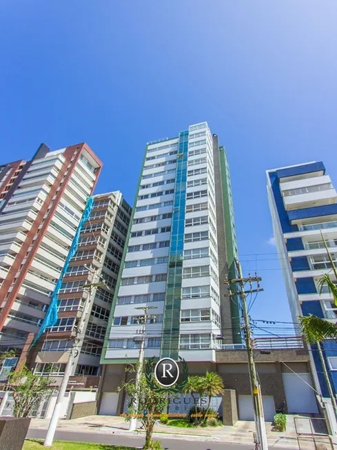 Foto 1 de Apartamento com 3 Quartos para alugar, 97m² em Predial, Torres