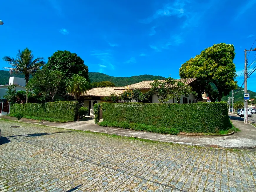 Foto 1 de Casa com 4 Quartos à venda, 250m² em Itacorubi, Florianópolis