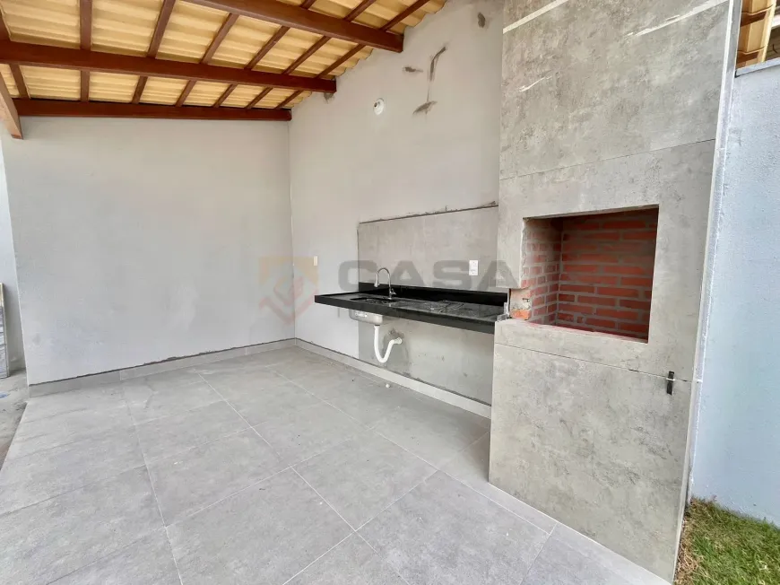 Foto 1 de Casa com 2 Quartos à venda, 180m² em Sao Francisco, Serra