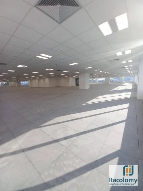 Foto 1 de Sala Comercial para venda ou aluguel, 500m² em Alphaville, Barueri