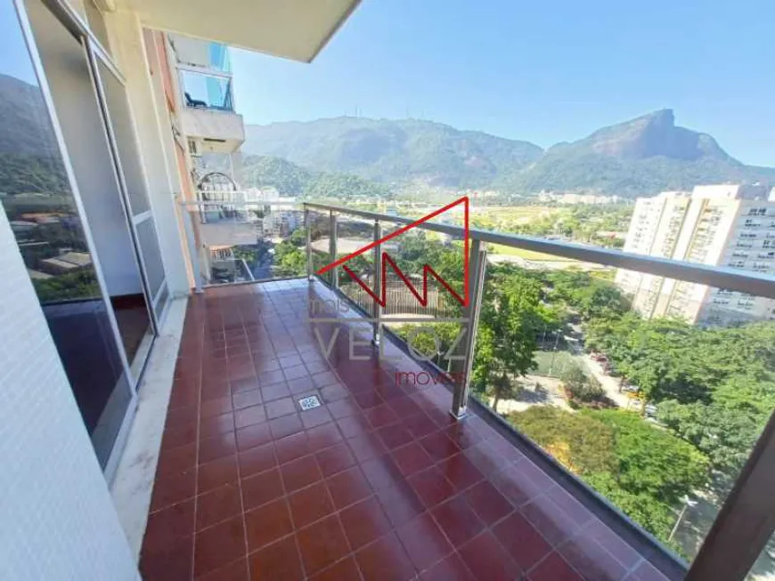 Foto 1 de Apartamento com 2 Quartos à venda, 68m² em Leblon, Rio de Janeiro