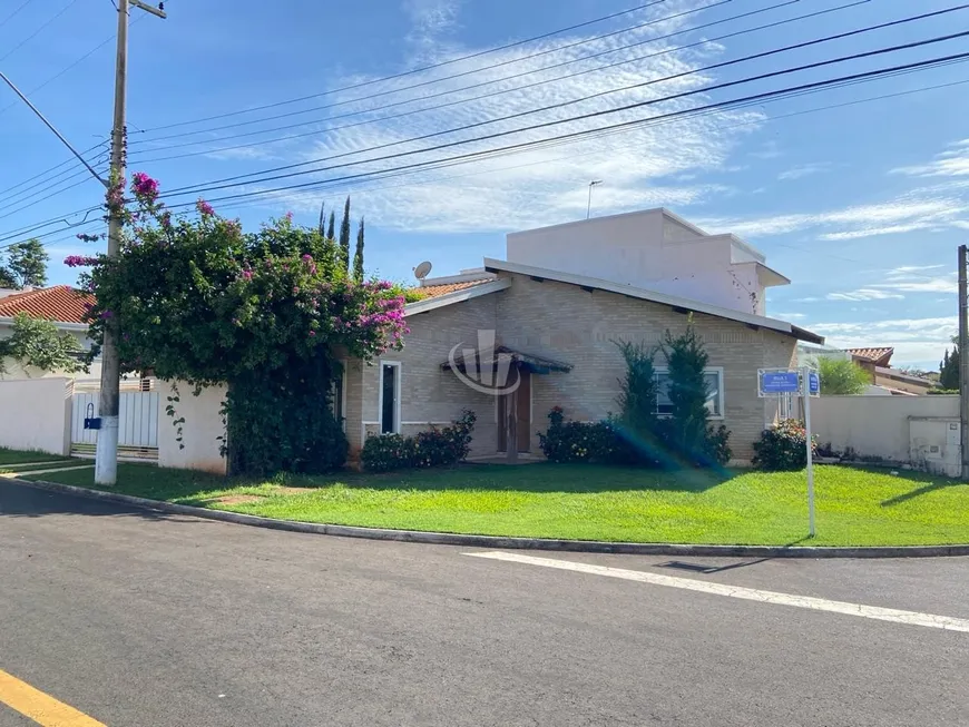 Foto 1 de Casa de Condomínio com 3 Quartos à venda, 166m² em Jardim dos Flamboyants, Araraquara