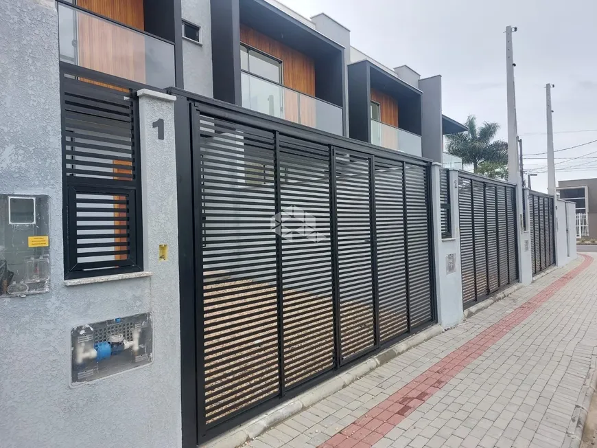 Foto 1 de Casa com 3 Quartos à venda, 106m² em Jardim Sofia, Joinville