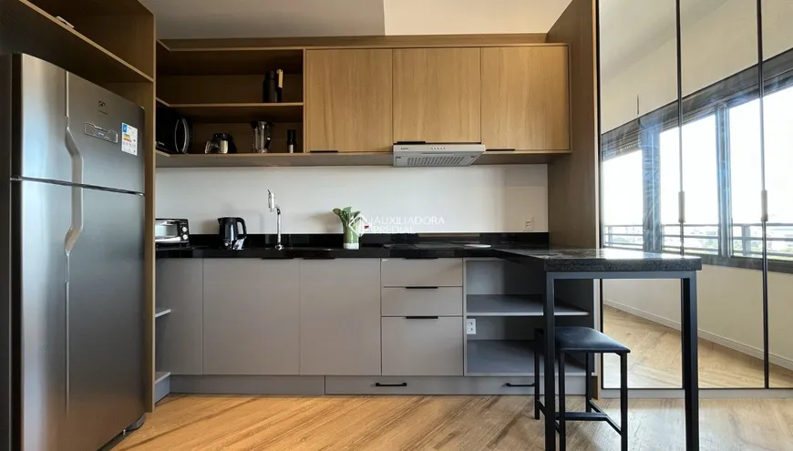 Foto 1 de Apartamento com 1 Quarto à venda, 27m² em Cidade Baixa, Porto Alegre