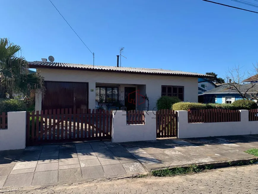 Foto 1 de Casa com 3 Quartos à venda, 204m² em Vila Boeira, Canela