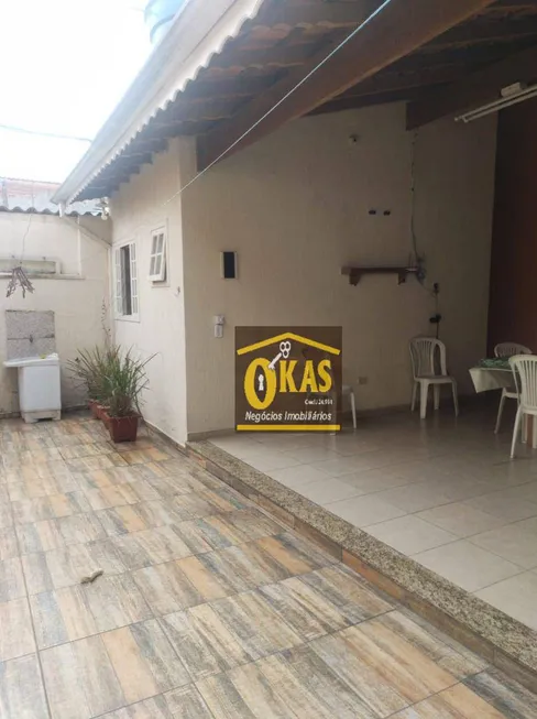 Foto 1 de Casa com 3 Quartos à venda, 232m² em Calmon Viana, Poá