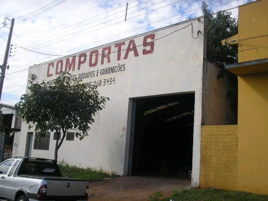 Foto 1 de Galpão/Depósito/Armazém à venda, 400m² em Conjunto Habitacional Requiao, Maringá