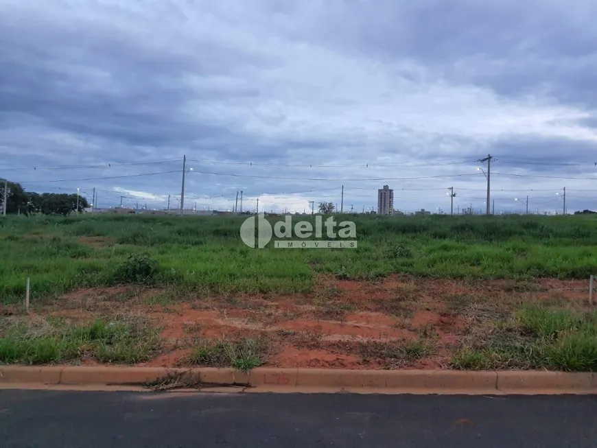 Foto 1 de Lote/Terreno à venda, 250m² em Aclimacao, Uberlândia