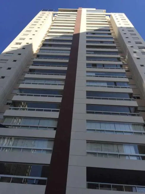 Foto 1 de Apartamento com 3 Quartos à venda, 129m² em Vila Romana, São Paulo