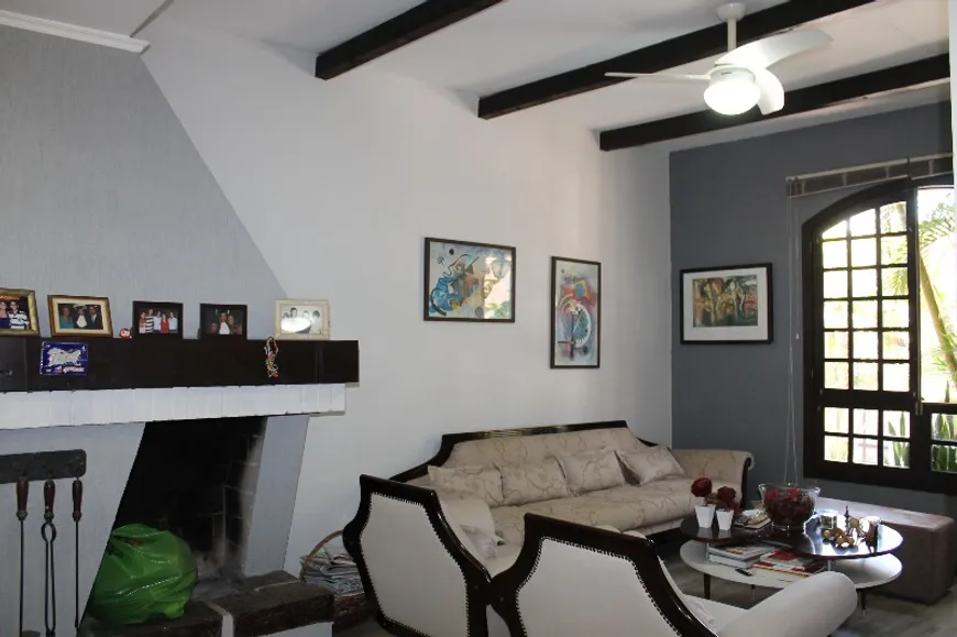 Foto 1 de Casa de Condomínio com 3 Quartos à venda, 155m² em Cristal, Porto Alegre