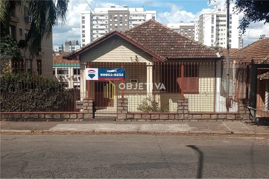 Foto 1 de Lote/Terreno à venda, 402m² em Vila Ipiranga, Porto Alegre