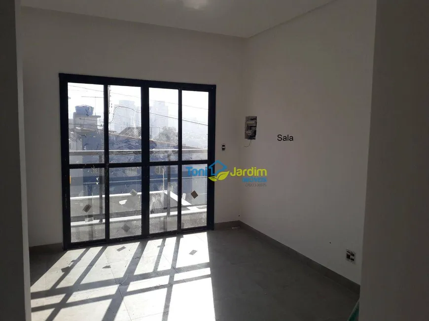 Foto 1 de Sobrado com 2 Quartos à venda, 122m² em Vila Lucinda, Santo André