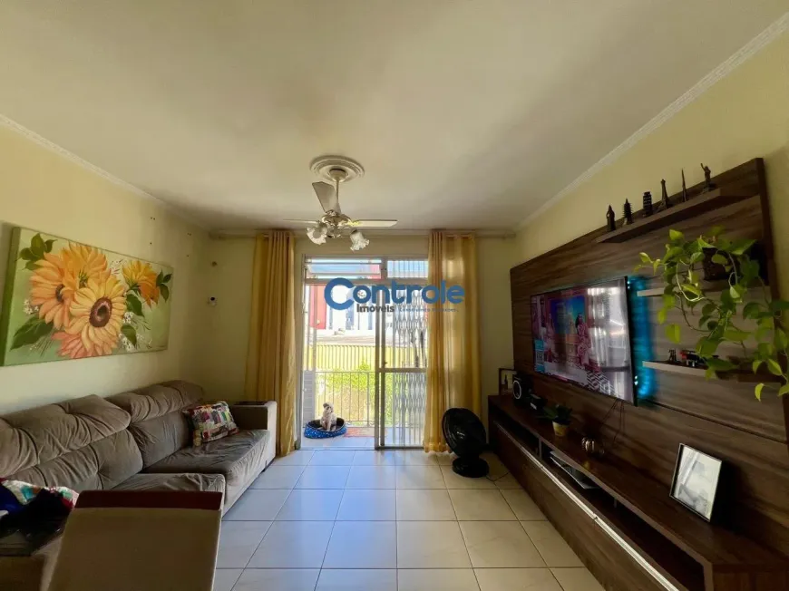 Foto 1 de Apartamento com 3 Quartos à venda, 90m² em Kobrasol, São José