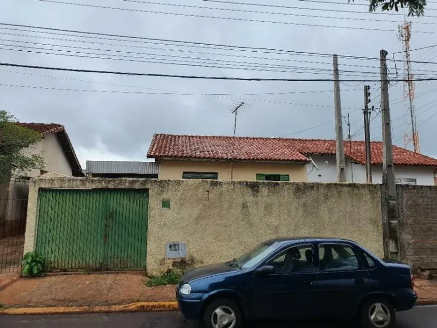 Foto 1 de Casa com 4 Quartos à venda, 112m² em Vila Popular, Santa Cruz do Rio Pardo