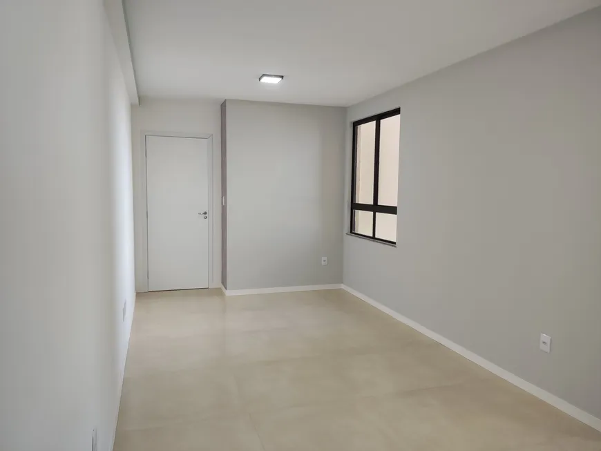 Foto 1 de Apartamento com 3 Quartos à venda, 67m² em Candeias, Vitória da Conquista