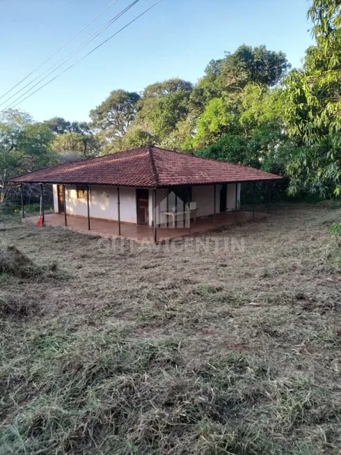 Foto 1 de Fazenda/Sítio com 2 Quartos à venda, 7000m² em Sítios Reunidos de Santa Maria, Bauru