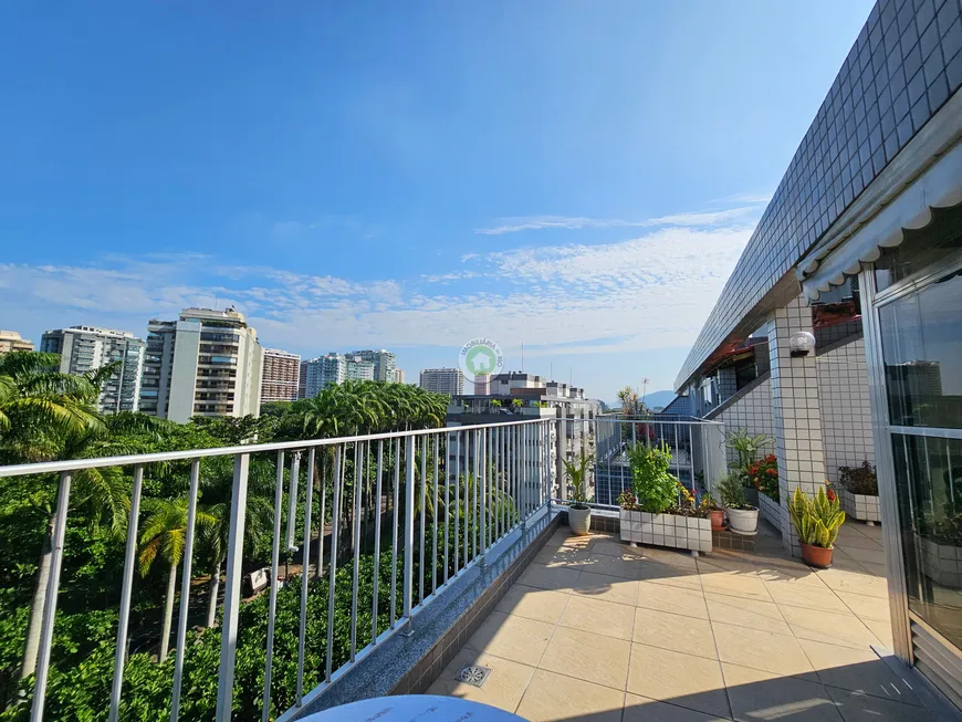 Foto 1 de Cobertura com 2 Quartos à venda, 180m² em Barra da Tijuca, Rio de Janeiro