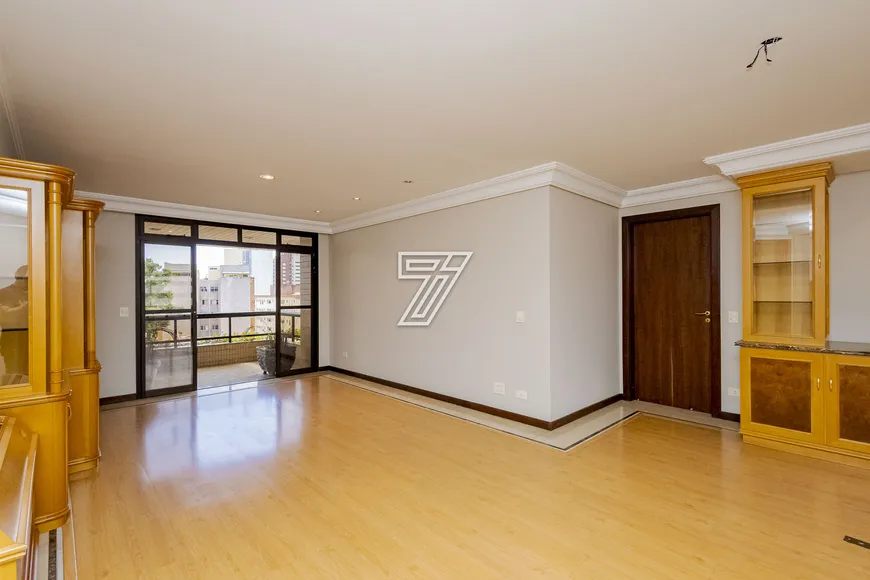 Foto 1 de Apartamento com 4 Quartos à venda, 343m² em Água Verde, Curitiba