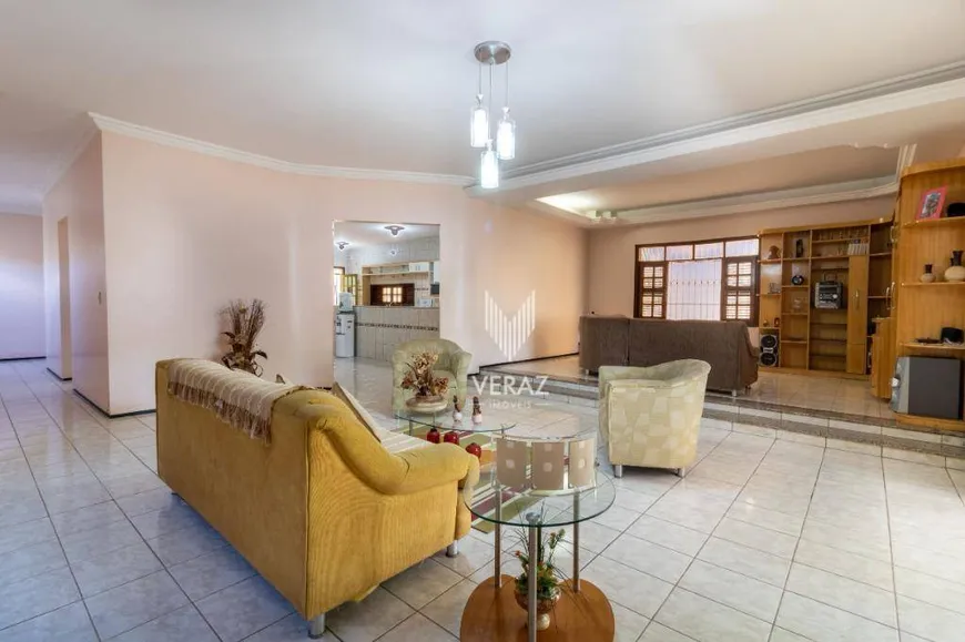 Foto 1 de Casa com 3 Quartos à venda, 388m² em Messejana, Fortaleza