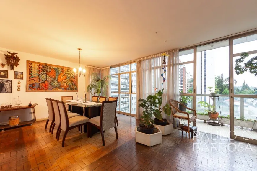 Foto 1 de Apartamento com 3 Quartos à venda, 205m² em Higienópolis, São Paulo