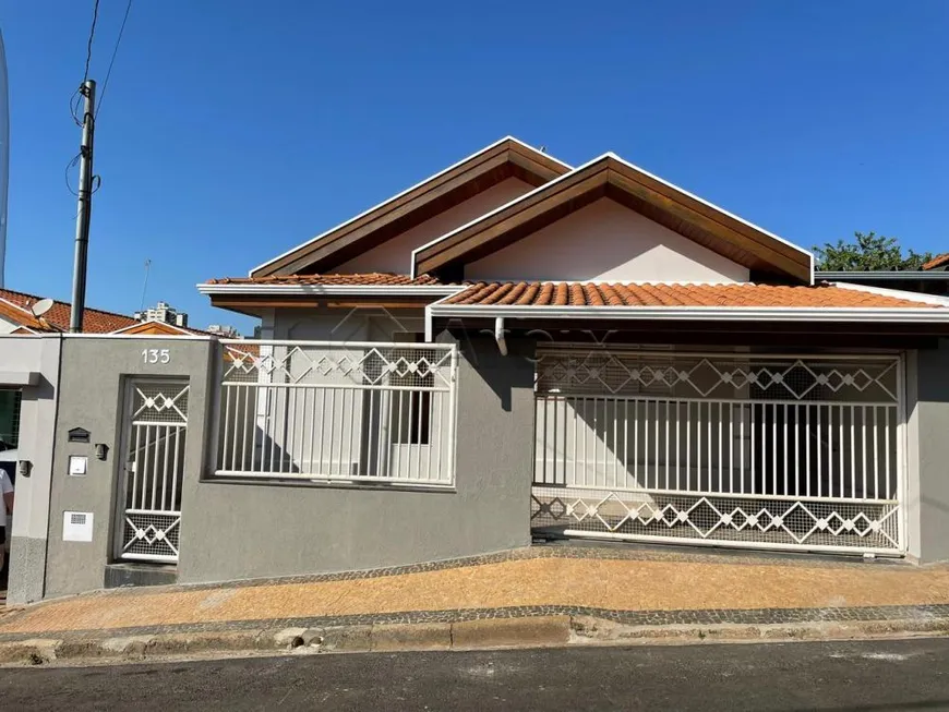 Foto 1 de Casa com 2 Quartos à venda, 124m² em Jardim São Domingos, Americana