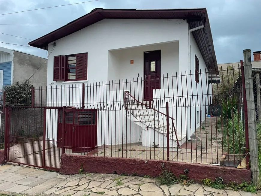 Foto 1 de Casa com 4 Quartos à venda, 170m² em Santa Catarina, Caxias do Sul
