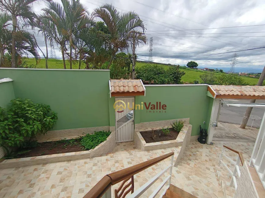 Foto 1 de Sobrado com 4 Quartos à venda, 190m² em Residencial Paraíso, Taubaté