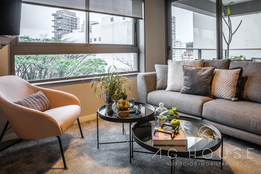 Foto 1 de Apartamento com 2 Quartos à venda, 71m² em Vila Madalena, São Paulo