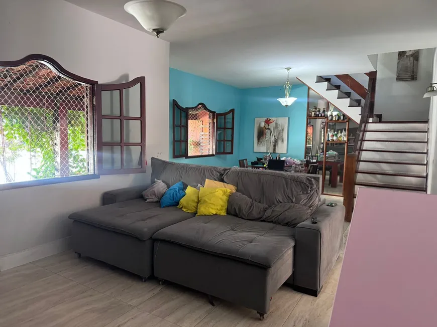 Foto 1 de Casa com 5 Quartos à venda, 250m² em Costa Do Sol, Macaé