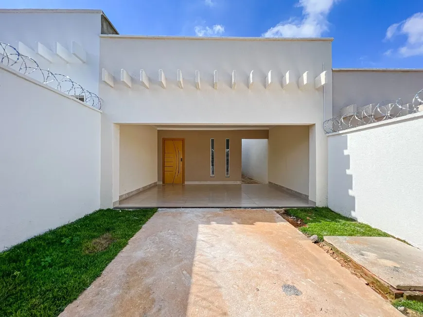 Foto 1 de Casa com 3 Quartos à venda, 140m² em Vila Brasília, Aparecida de Goiânia