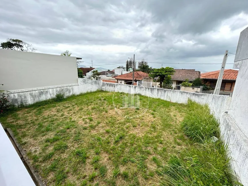 Foto 1 de Lote/Terreno à venda, 297m² em Itaguaçu, Florianópolis