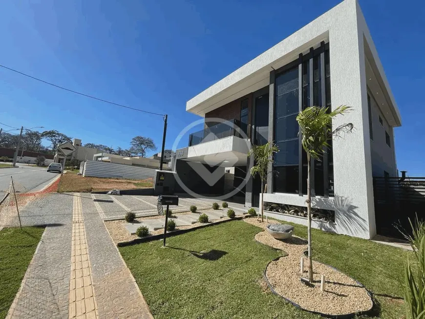 Foto 1 de Casa de Condomínio com 4 Quartos à venda, 239m² em Jardins Bolonha, Senador Canedo