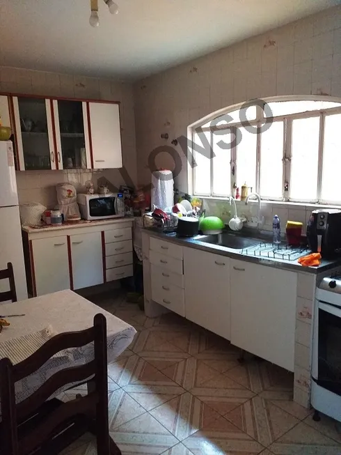 Foto 1 de Casa com 2 Quartos à venda, 180m² em Butantã, São Paulo