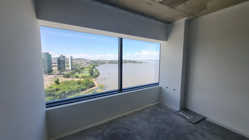 Foto 1 de Sala Comercial para alugar, 32m² em Praia de Belas, Porto Alegre