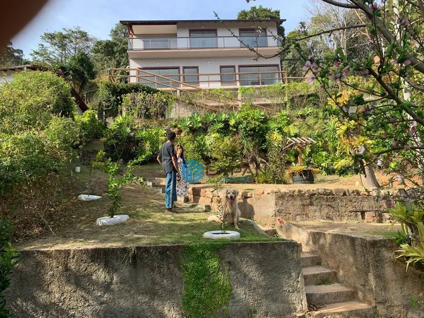 Foto 1 de Casa de Condomínio com 2 Quartos à venda, 135m² em Nogueira, Petrópolis