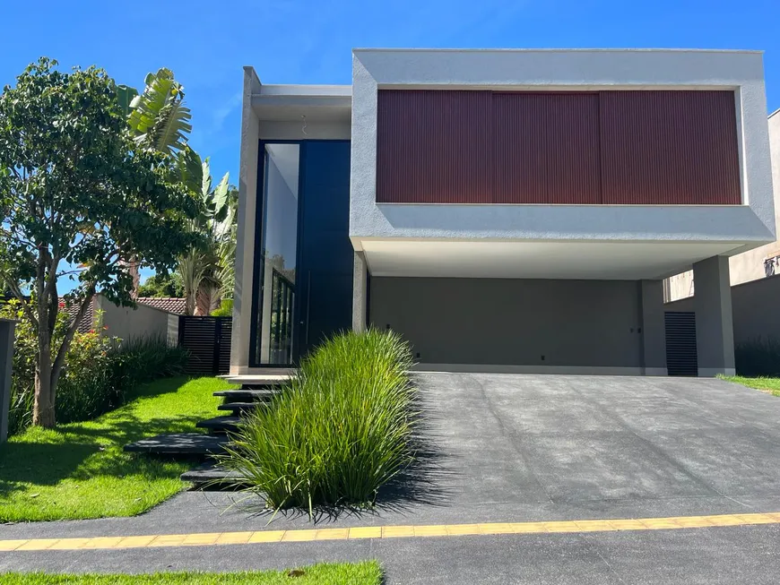 Foto 1 de Casa de Condomínio com 6 Quartos à venda, 453m² em Residencial Alphaville Flamboyant, Goiânia