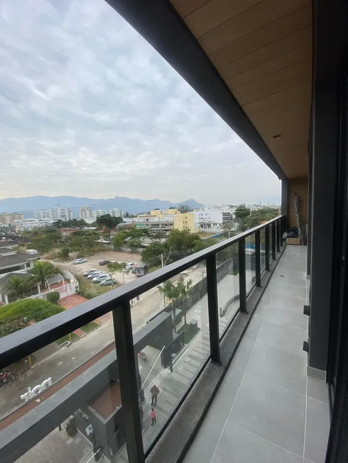 Foto 1 de Apartamento com 3 Quartos à venda, 107m² em Recreio Dos Bandeirantes, Rio de Janeiro