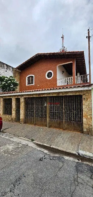 Foto 1 de Sobrado com 3 Quartos à venda, 327m² em Vila São Jorge, Guarulhos