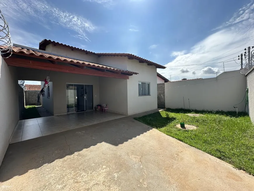 Foto 1 de Casa com 2 Quartos à venda, 200m² em Residencial Triunfo, Goianira
