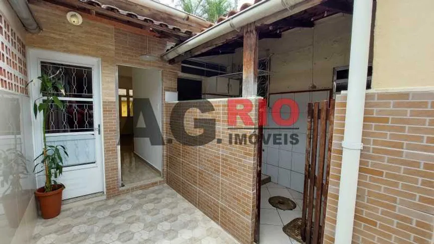 Foto 1 de Casa de Condomínio com 2 Quartos à venda, 82m² em Tanque, Rio de Janeiro