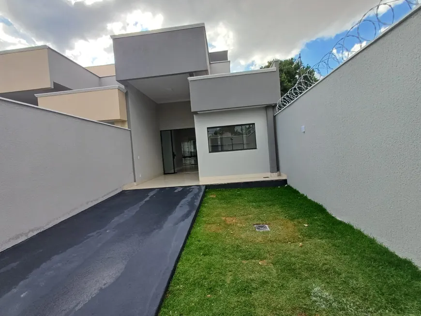 Foto 1 de Casa com 3 Quartos à venda, 180m² em Setor Faiçalville, Goiânia