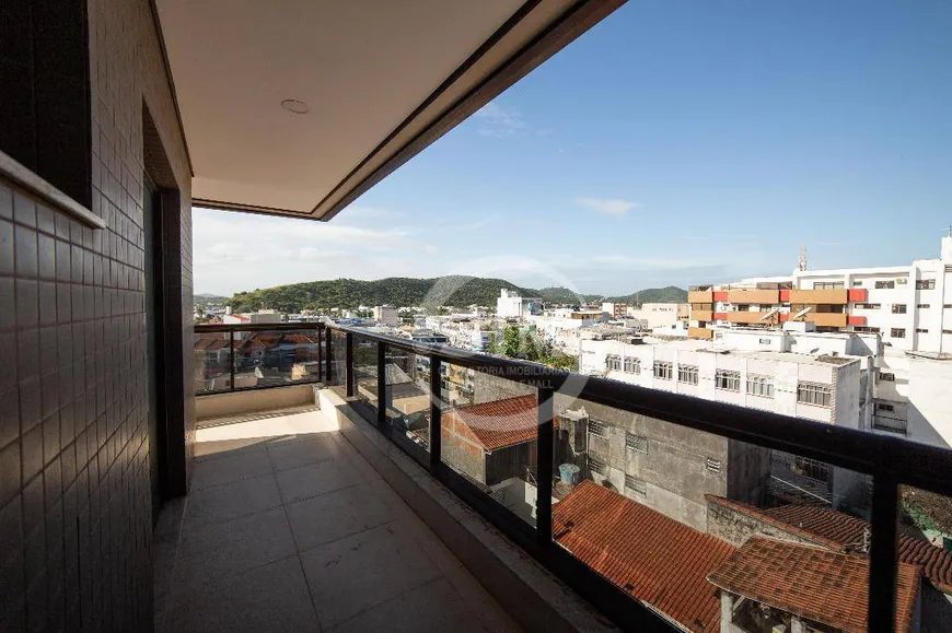Foto 1 de Apartamento com 1 Quarto à venda, 73m² em Centro, Cabo Frio